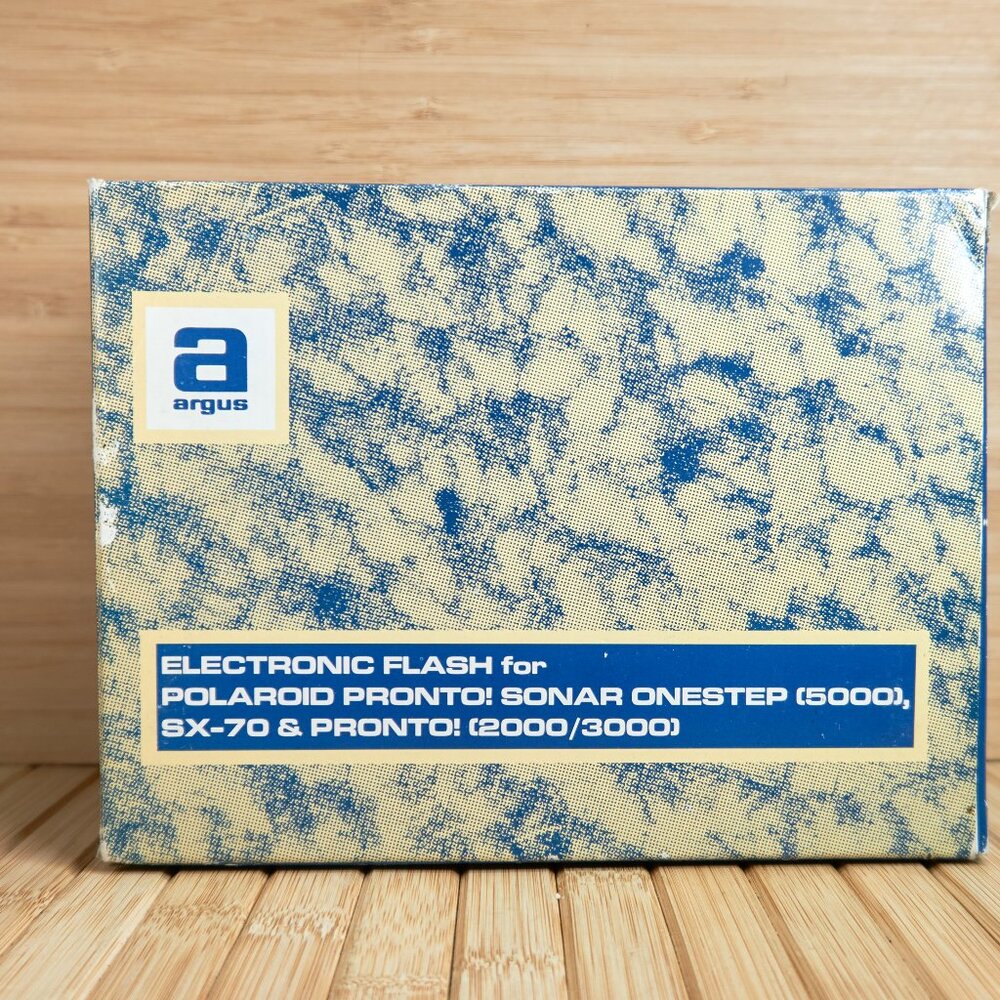 Vintage Argus Electronic Flash 9672, for Polaroid SX series, NEW!